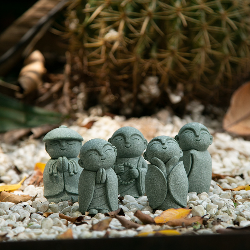 Japanese Buddha Figurine Good  - Aquarium Fish Japanese のレビューと価格